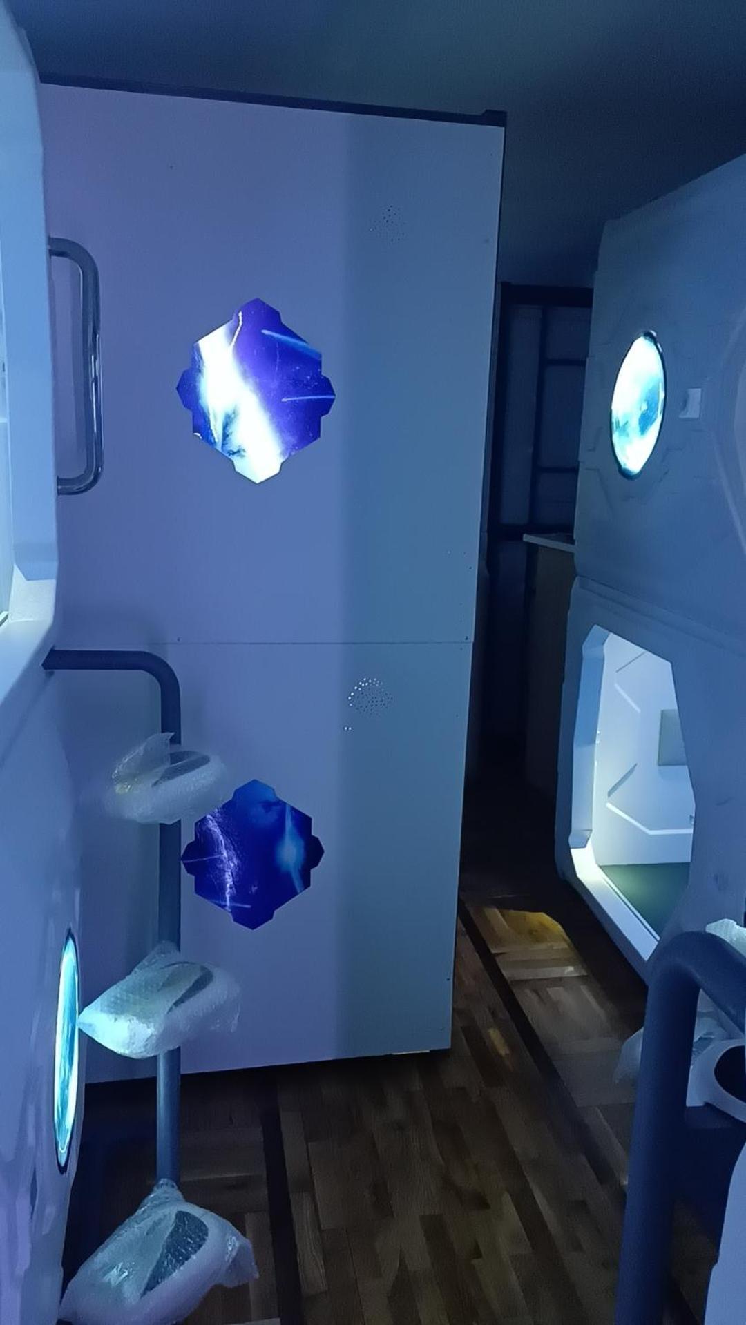 Panda Victor Space Capsule Hostel-Neo Nomad Beograd Ngoại thất bức ảnh